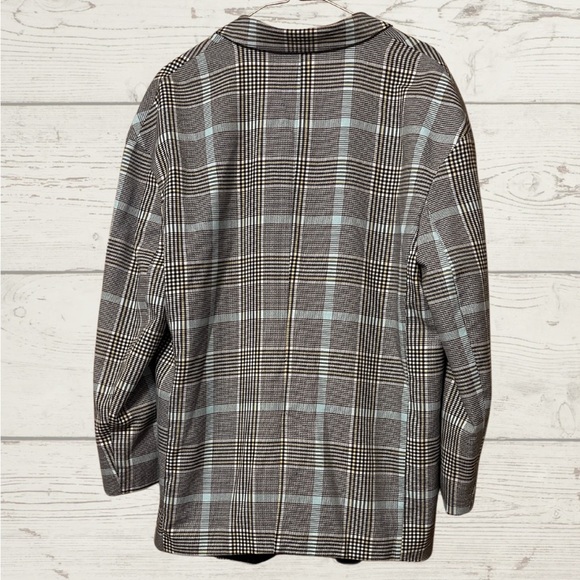 Women's Stadivarius Double Breasted Buttoned Blazer - Picture 3 of 13